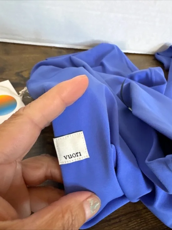 Size M Vuori All The Feels Legging, Indigo Bright Iris Leggings Vuori Pants NEW - Picture 6 of 6